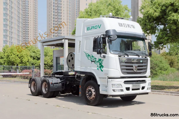 Union Truck E380 Heavy Truck 380 hp 6X4(10 wheels) LNG Tractor Truck Exterior