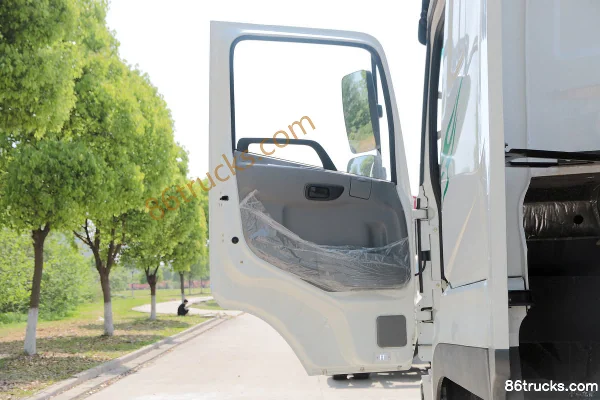 Union Truck E370 camion lourd 370 ch 6X4(10 roues) tracteur routier LNG Cabine (1) | 86Trucks