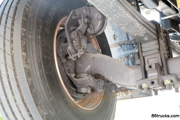 Union Truck E370 camion lourd 370 ch 6X4(10 roues) tracteur routier LNG Châssis (3) | 86Trucks