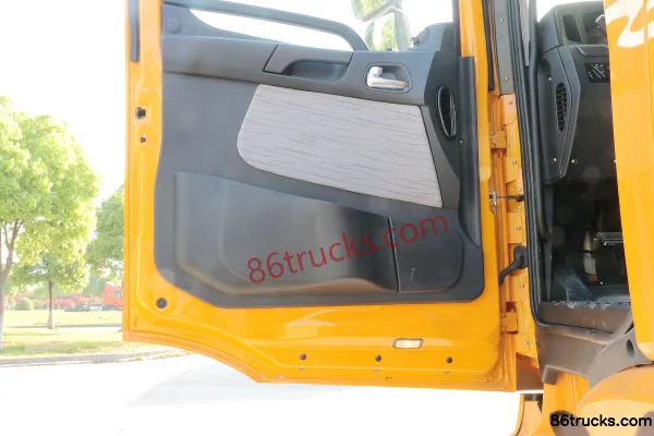 Union Truck U340 340 hp 8X4(12 wheels) 8.2m dump truck Cab (3) | 86Trucks