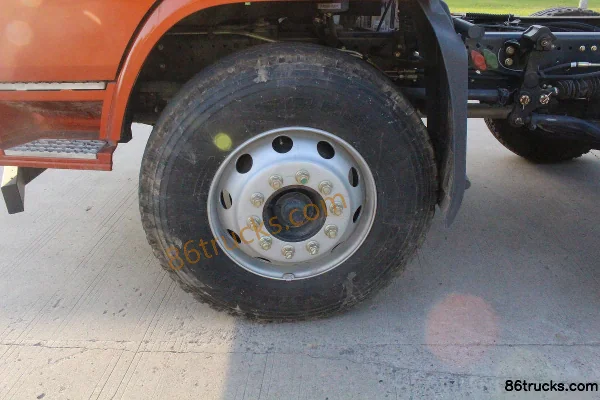 Union Truck E270 Heavy Truck 270hp 6X2(8 wheels) 9.6m Flatbed Cargo Truck Chassis (3) | 86Trucks