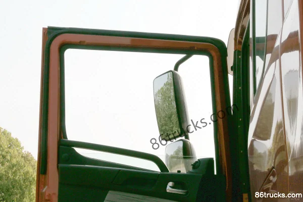 Union Truck Série U poids lourd 460ch 6X4(10 roues) tracteur routier LNG (China VI) Cabine (3) | 86Trucks