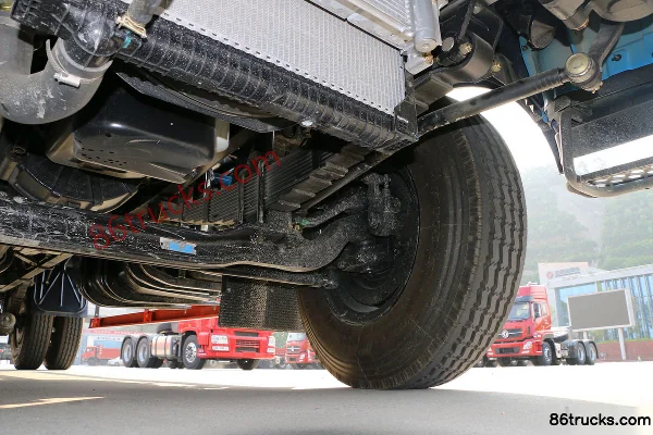 Dongfeng Commercial Vehicle Tianjin 160hp 4X2(6 wheels) Trainer Truck Chassis (3) | 86Trucks