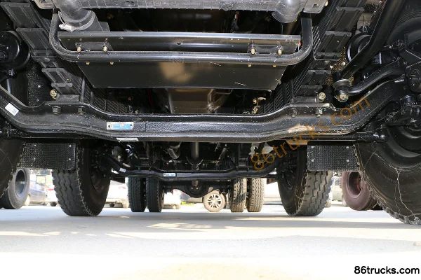 Dongfeng Commercial Vehicle Tianjin Heavy Truck 280hp 6X2(8 wheels) 6m Dump Truck Chassis (3) | 86Trucks