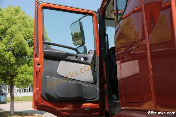 Union Truck U550 Heavy Truck 8th Anniversary Edition 550 hp 6X4(10 wheels) Tractor Truck Cab (2) | 86Trucks