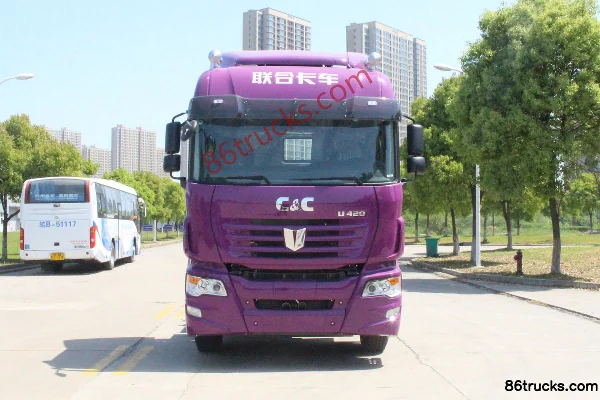 Union Truck U420 poids lourd 420 ch 4X2(6 roues) tracteur routier Extérieur (2) | 86Trucks