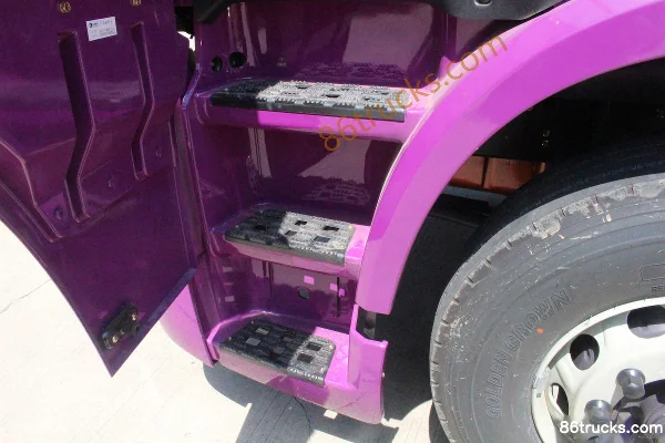 Union Truck U420 poids lourd 420 ch 4X2(6 roues) tracteur routier Cabine (2) | 86Trucks