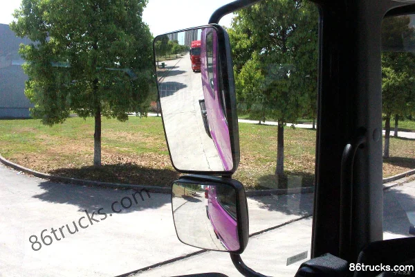 Union Truck U420 poids lourd 420 ch 4X2(6 roues) tracteur routier Cabine (1) | 86Trucks