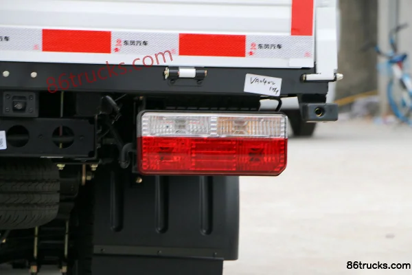 Dongfeng T5 1,5L 110 ch 4X2(6 roues) petit camion plateau 3,7 m cabine simple (voie large) Carrosserie (3) | 86Trucks