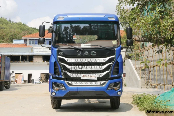JAC Gallop K5L Medium Truck 180 hp 4X2(6 wheels) 7.77m van cargo truck Exterior (2) | 86Trucks