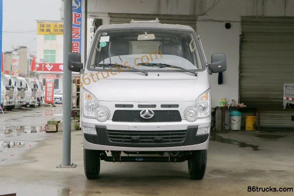 BAIC Heibao H5 71hp 4X2(6 wheels) Diesel 2.52m Double Row Flatbed Micro Truck Exterior (2) | 86Trucks