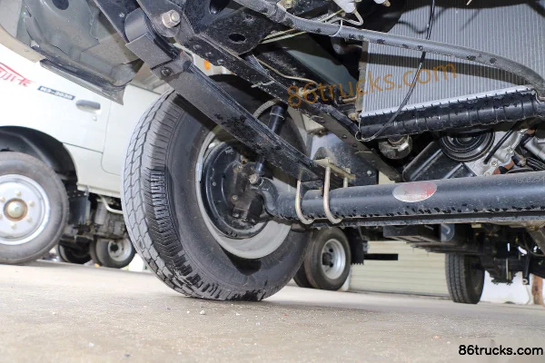 BAW Black Panther Q7 1.5L 112hp 4X2(6 wheels) Gasoline 3.285m single-row van mini truck Chassis (2) | 86Trucks