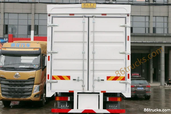 Dongfeng H5 Chuangfu Edition 6.7L Diesel 290hp 6X2(8 wheels) Fast Gear 8-Speed 9.5m Wing Van Truck Body (3) | 86Trucks