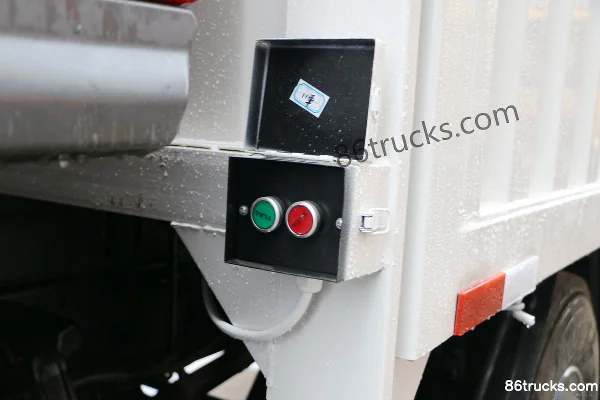 Dongfeng H5 Chuangfu Edition 6.7L Diesel 290hp 6X2(8 wheels) Fast Gear 8-Speed 9.5m Wing Van Truck Body (1) | 86Trucks