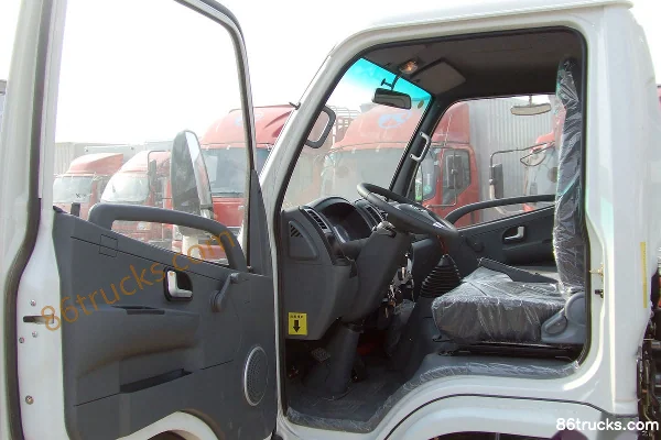 Kama K1 102 ch 4X2(6 roues) 3,6 m Camion léger à plateau (cabine simple) (1) | 86Trucks