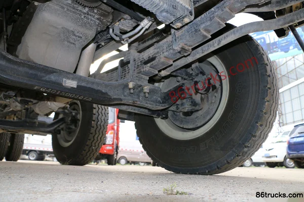 Sinotruk HOWO H3 220 hp 6X2(8 wheels) 4.7m Dump Truck Chassis (3) | 86Trucks