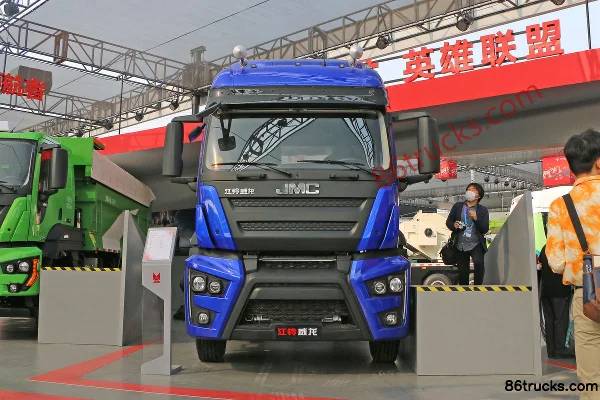 Sinotruk Weilong camion lourd 365 ch 4X2(6 roues) tracteur routier Extérieur (2) | 86Trucks