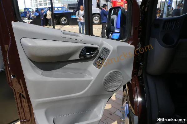 Foton Commercial Vehicle Tuyano 177hp 2.8T Diesel 6-Seat Mobile Service Vehicle Cab (1) | 86Trucks