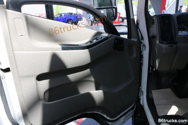 JMC Kaixiang EV 4.5T 4.2m Single Row Pure Electric Box Light Truck 107.52kWh 4X2(6 wheels) Interior (1) | 86Trucks