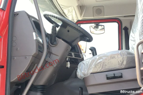 Dongfeng Liuqi Chenglong H5 280 hp 8X4(12 wheels) 6.3m Dump Truck Cab (2) | 86Trucks