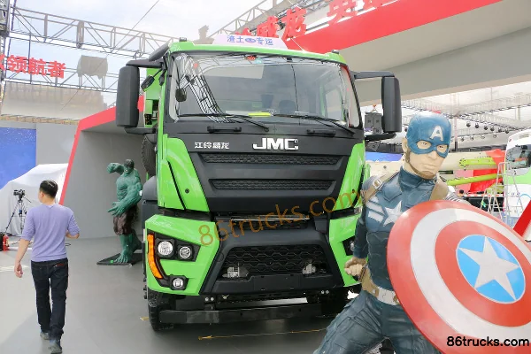 Sinotruk Weilong Heavy Truck 390hp 6X4(10 wheels) 5.6m dump truck Exterior (2) | 86Trucks