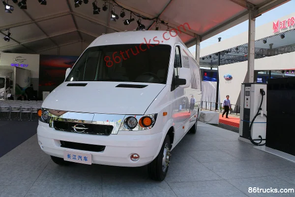 Changjiang V08S 7,5 T 8,08 m camion logistique électrique pur fourgon 110 kWh Extérieur (3) | 86Trucks