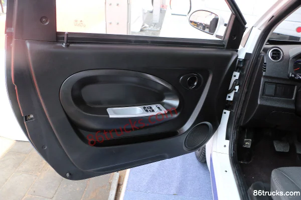Changjiang SM01 1,96 T 1,9 m camion logistique électrique pur à caisse 29,96 kWh 4X2(6 roues) Intérieur (1) | 86Trucks