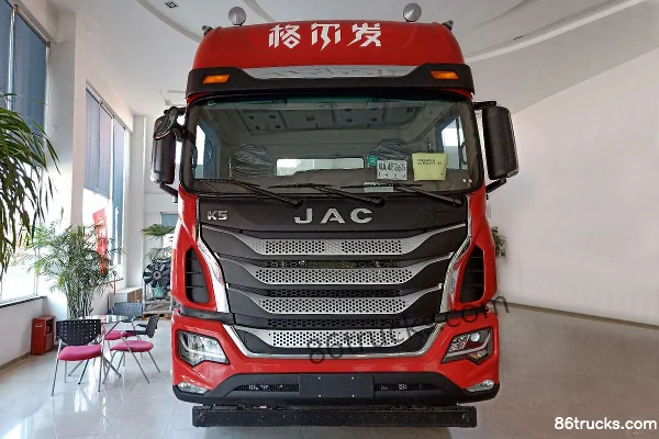 JAC Gallop K5L Heavy Truck Standard Container Edition 290 hp 4X2(6 wheels) Tractor Truck Exterior (2) | 86Trucks