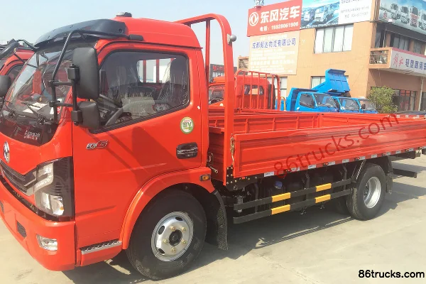 Dongfeng Duolika D6-L 2018 115hp 4X2(6 wheels) 4.17m single-row flatbed light truck Exterior (2) | 86Trucks