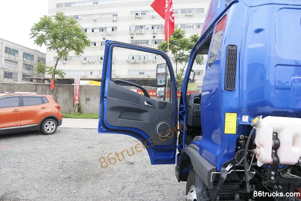 JAC Junling V6 131 hp 4X2(6 wheels) 3.82m Semi-row Van Light Truck Cab (1) | 86Trucks