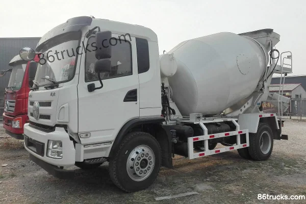 Dayun Fengdu 140hp 4X2(6 wheels) 3.4m³ Concrete Mixer Truck Exterior (3) | 86Trucks