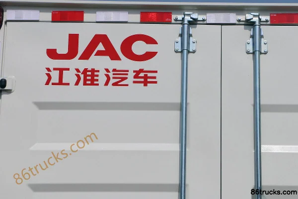 JAC Junling V6 152 hp 4X2(6 wheels) 4.18m single-row van light truck Body (2) | 86Trucks