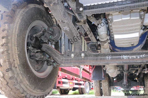 JAC Gallop A5L camion porteur 200 ch 4X2(6 roues) 6,8 m camion à ridelles avec cabine couchette (empattement 5000 mm) Châssis (3) | 86Trucks
