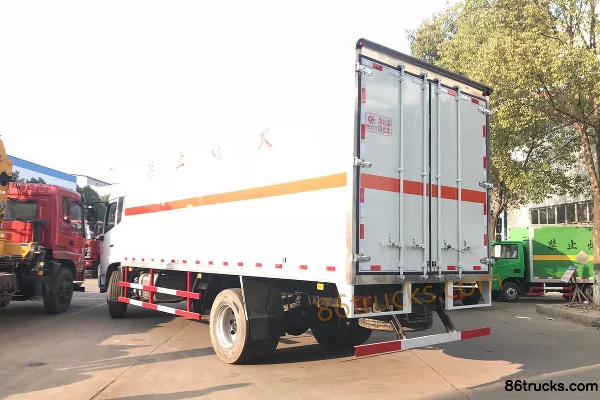 Dongfeng Commercial Vehicle Tianjin 210hp 4X2(6 wheels) 6.1m Explosive Transport Truck (Chengliwei Brand) Exterior (3) | 86Trucks