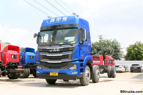 JAC Gallop A5X Heavy Truck 270 hp 6X2(8 wheels) 8.5m Flatbed Cargo Truck Chassis (Ratio 3.727) Exterior (3) | 86Trucks