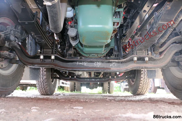 JAC Gallop K3X Heavy Truck Standard Load 240hp 6X2(8 wheels) 7.8m Flatbed Cargo Truck Chassis (1) | 86Trucks