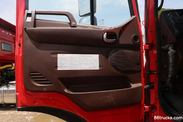 JAC Gallop K5L Medium Truck 240 hp 4X2(6 wheels) 6.8m Flatbed Cargo Truck Cab (1) | 86Trucks