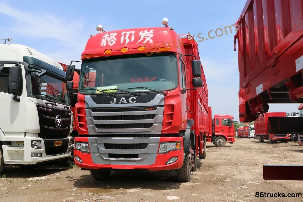 JAC Gallop K3X Heavy Truck Standard Load 260 hp 6X2(8 wheels) 9.5m Grille Cargo Truck Exterior (3) | 86Trucks