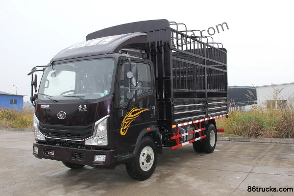 Sinotruk Howo MAN H3 130 hp 4X2(6 wheels) 4.2m Single Row Stake Truck Light Truck Exterior (3) | 86Trucks