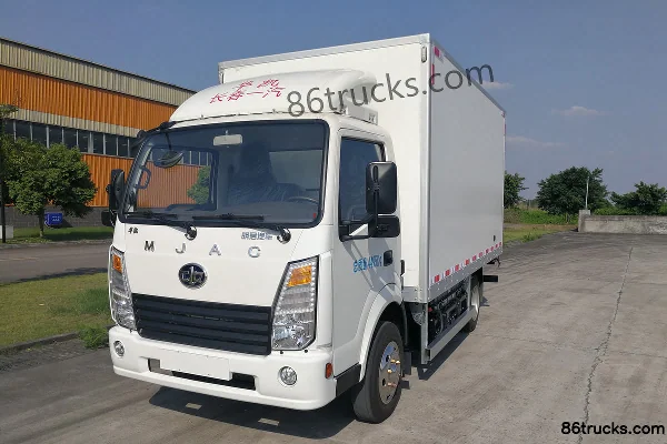 Mingjun Auto Huakai 4,5T 4,2 m camion léger à cabine simple électrique pur 82,43 kWh 4X2(6 roues) Extérieur (3) | 86Trucks