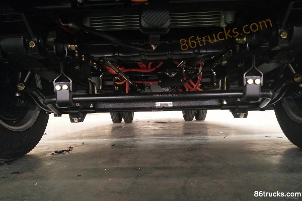 Mingjun Auto Huakai 4,5T 4,2 m camion léger à cabine simple électrique pur 82,43 kWh 4X2(6 roues) Châssis (2) | 86Trucks