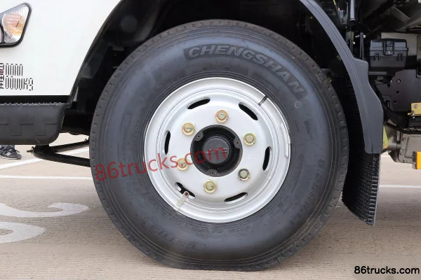 JMC Kairui Heavy-Duty King Kong 163 hp 4X2(6 wheels) 3.68m semi-row stake truck light truck Chassis (1) | 86Trucks