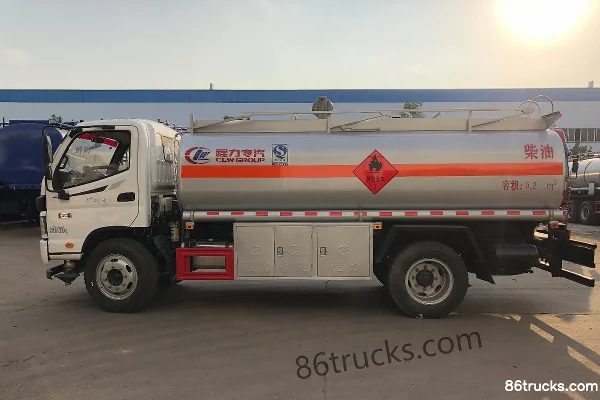 Foton Aumark 3 Series 154 hp 4X2(6 wheels) Fuel Tanker Truck (Chengliwei Brand) Exterior (3) | 86Trucks