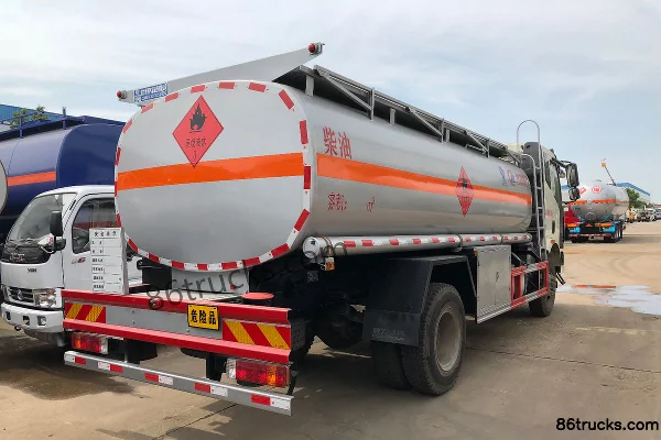 FAW Jiefang J6L 180 hp 4X2(6 wheels) Oil Tank Truck (Chengliwei Brand) Exterior (3) | 86Trucks