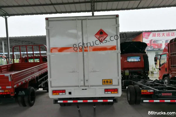 Dayun Aopuli 129 ch 4X2(6 roues) camion caisse pour gaz inflammables 4,14 m Extérieur (3) | 86Trucks