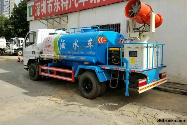 Dongfeng Furika F4 87hp 4X2(6 wheels) Green Spraying Truck (Zhongjie Brand) Exterior (2) | 86Trucks