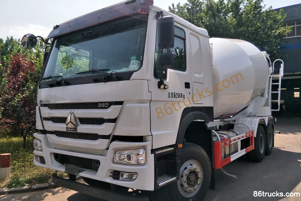 Sinotruk HOWO 380hp 6X4(10 wheels) 4m³ concrete mixer truck (Yate Heavy Industry) Exterior