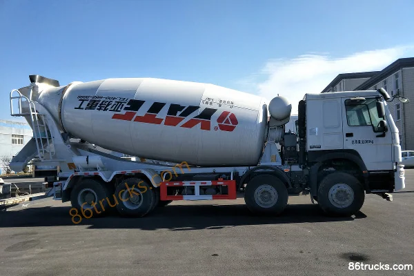 Sinotruk HOWO 380 hp 8X4(12 wheels) 5.5 m³ concrete mixer truck (Yate Heavy Industry) Exterior (2) | 86Trucks