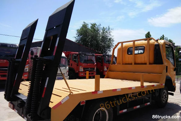 Dayun Yuntu 129hp 4X2(6 wheels) Flatbed Truck Exterior (3) | 86Trucks