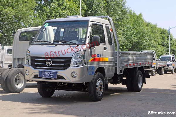 Kama Ruiling 1.3L 87 hp 4X2(6 wheels) Gasoline/CNG 2.7m double-row drop-side micro truck Exterior (3) | 86Trucks